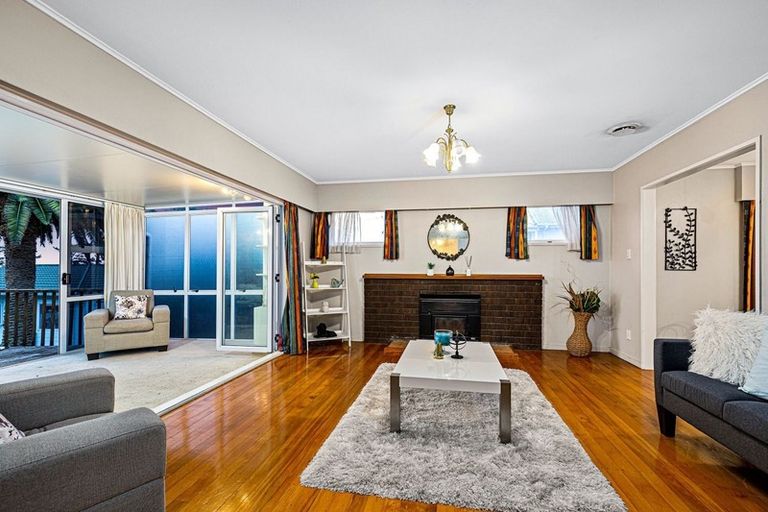 Photo of property in 450 Don Buck Road, Massey, Auckland, 0614