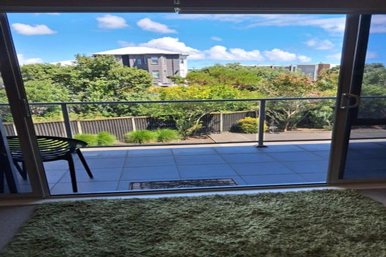 Photo of property in The Strand, 3/16 Ronald Street, Strandon, New Plymouth, 4312