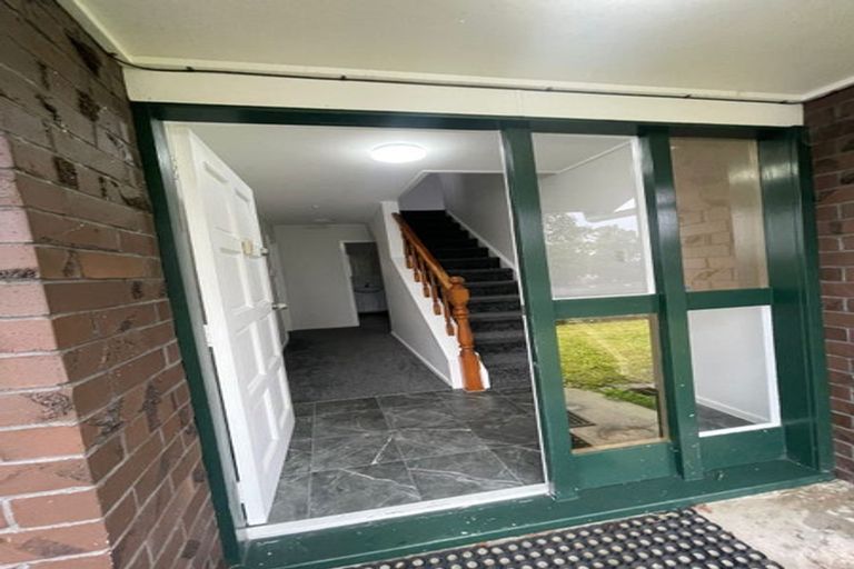 Photo of property in 1/41 College Road, Northcote, Auckland, 0627