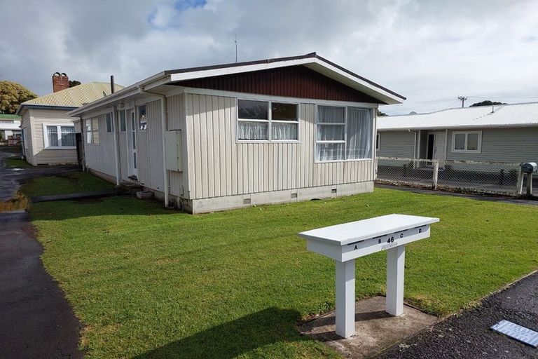 Photo of property in 46a Belt Road, Moturoa, New Plymouth, 4310