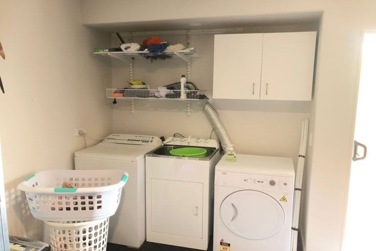 Photo of property in 114a Jeffs Road, Flat Bush, Auckland, 2016