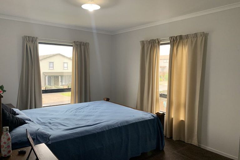 Photo of property in 83 Kaimoana Street, Weymouth, Auckland, 2103