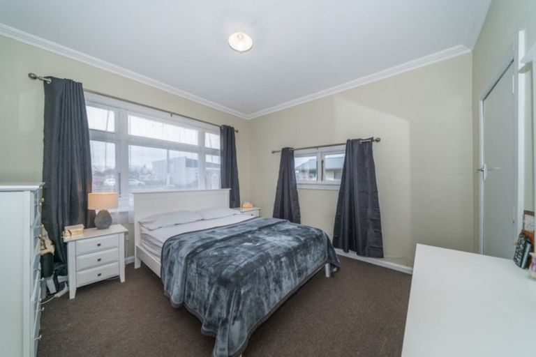 Photo of property in 20 Milson Line, Roslyn, Palmerston North, 4414