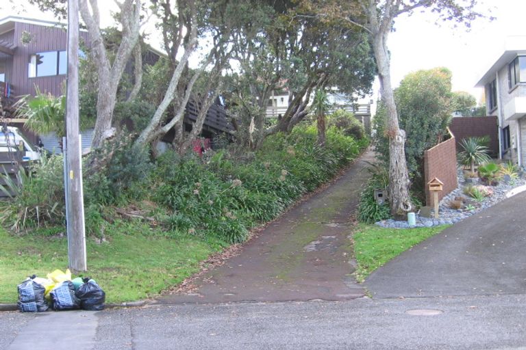 Photo of property in 2/2a Morrow Avenue, Bucklands Beach, Auckland, 2012