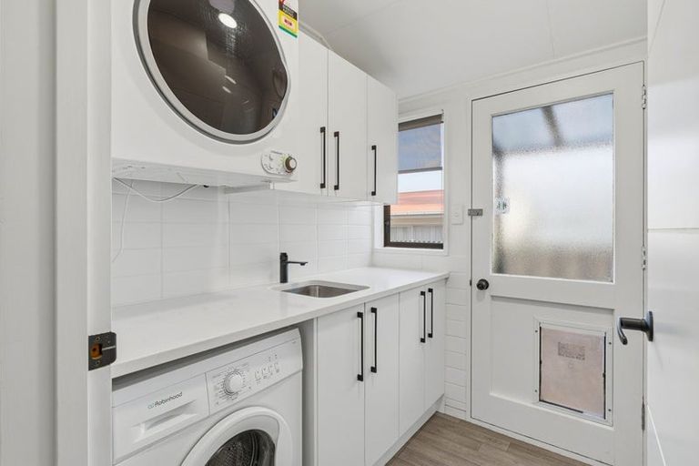 Photo of property in 38 Bay View Road, South Dunedin, Dunedin, 9012