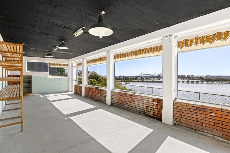 Photo of property in 100 Maxwells Road, Otumoetai, Tauranga, 3110