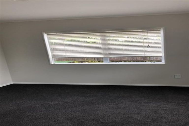 Photo of property in 61 Hassan Drive, Massey, Auckland, 0614
