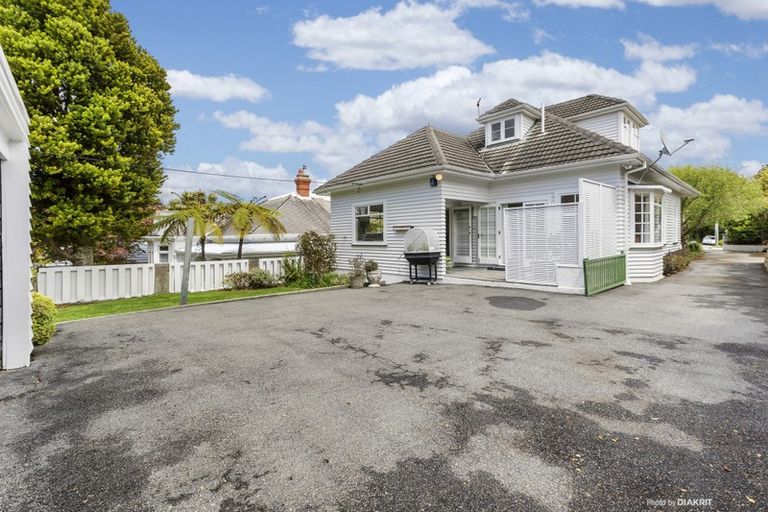 Photo of property in 10 Bristow Place, Karori, Wellington, 6012