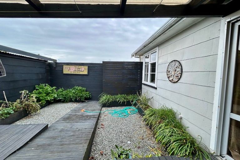 Photo of property in 7 Colvin Street, Westport, 7825