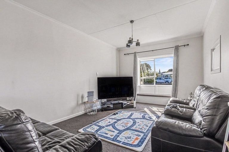 Photo of property in 219 Puriri Street, Castlecliff, Whanganui, 4501