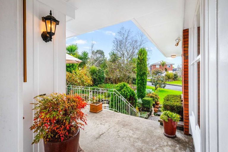 Photo of property in 25 Hartley Terrace, Massey, Auckland, 0614