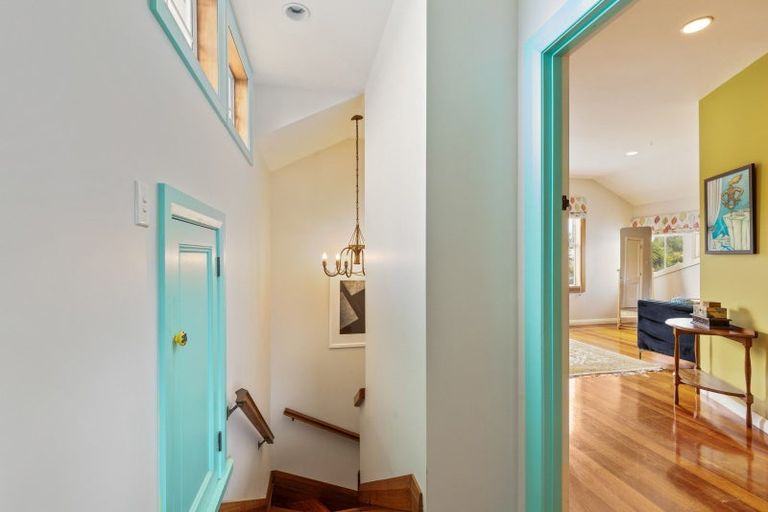 Photo of property in 112a Hine Street, New Plymouth, 4310