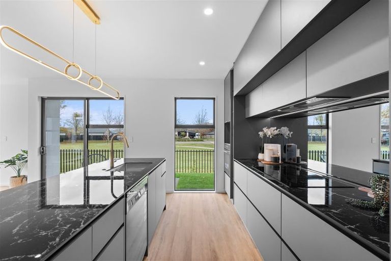 Photo of property in 8 Kearns Drive, Halswell, Christchurch, 8025