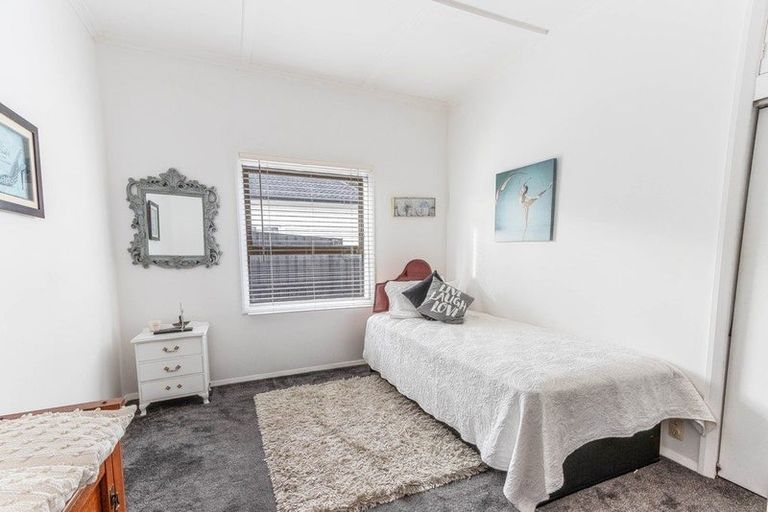 Photo of property in 18 Godwin Crescent, College Estate, Whanganui, 4500