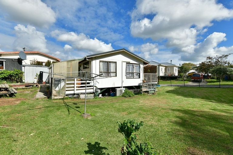 Photo of property in 44a Rautawhiri Road, Helensville, 0800