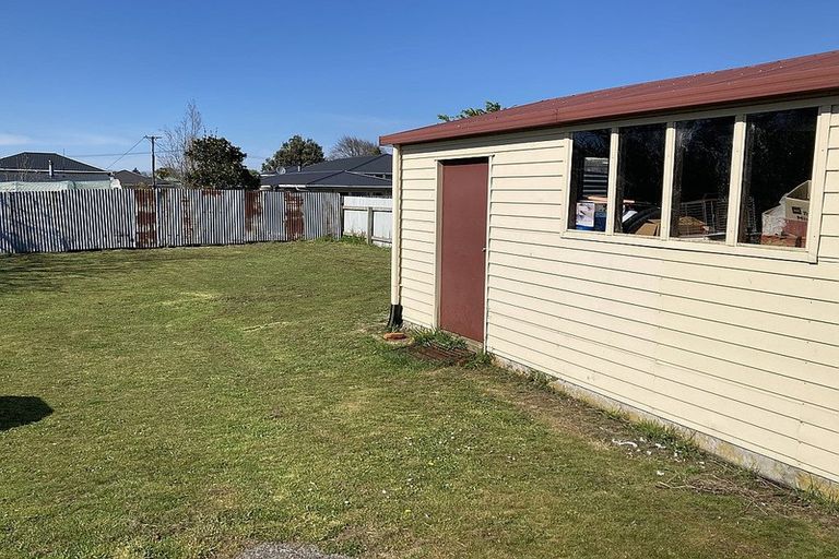 Photo of property in 17 Rosalind Street, Stratford, 4332