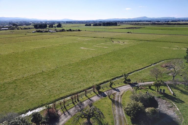 Photo of property in 535 Perrys Road, East Taratahi, Masterton, 5887