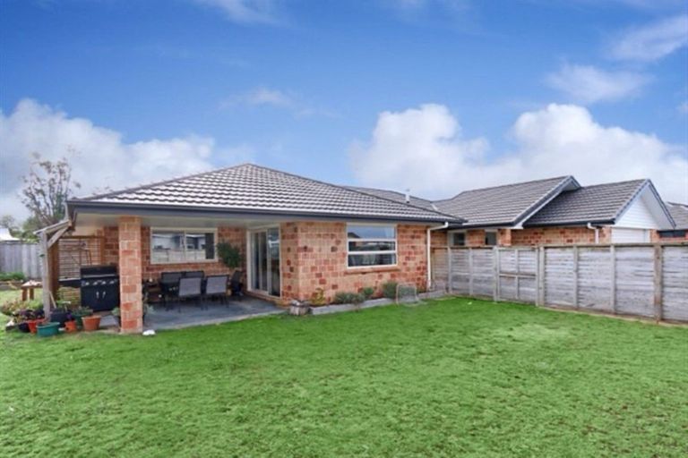 Photo of property in 4 Galea Grove, Kelvin Grove, Palmerston North, 4414