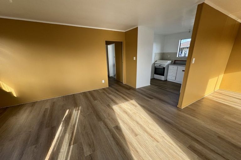 Photo of property in 3/327 Weymouth Road, Weymouth, Auckland, 2103