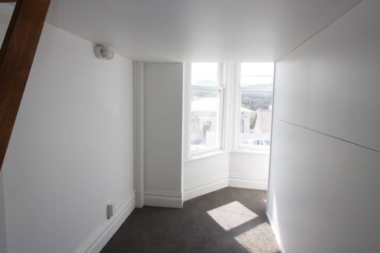 Photo of property in 104 Wallace Street, Mount Cook, Wellington, 6021