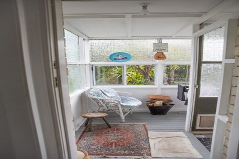 Photo of property in 23a/3 Eversleigh Road, Belmont, Auckland, 0622