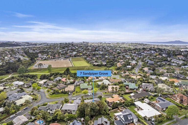 Photo of property in 7 Sandpiper Grove, Unsworth Heights, Auckland, 0632