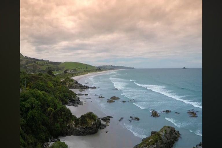Photo of property in 37 Kayforce Road, Ocean View, Dunedin, 9035