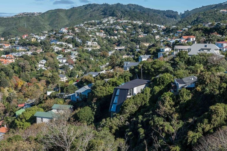 Photo of property in 64a Orangi Kaupapa Road, Northland, Wellington, 6012