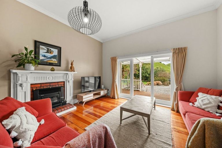 Photo of property in 402 Kaka Amu Road, Rangitumau, Masterton, 5871