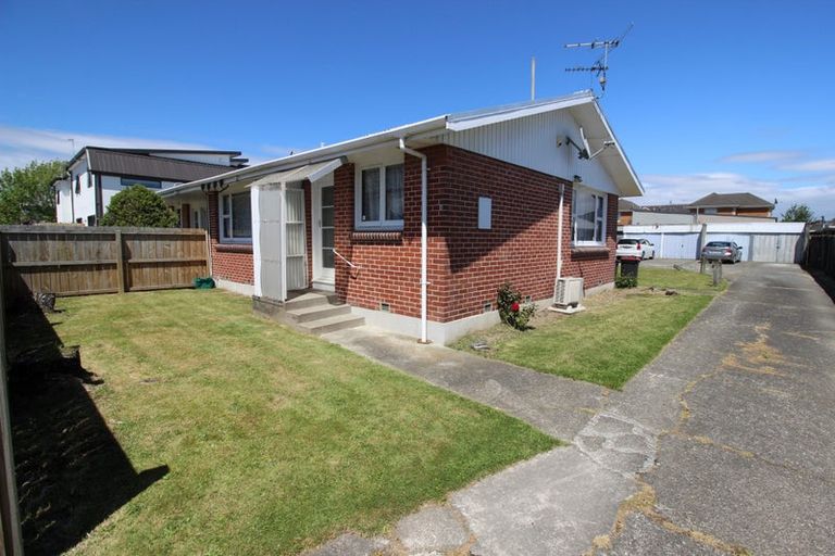 Photo of property in 1/65 Matipo Street, Riccarton, Christchurch, 8041