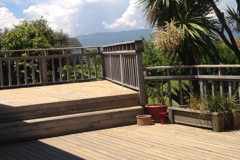 Photo of property in 24 Golf Road, Paraparaumu Beach, Paraparaumu, 5032