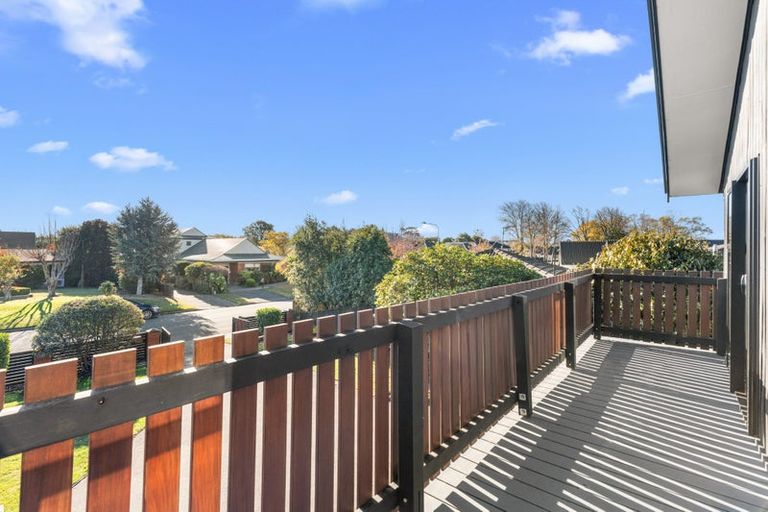 Photo of property in 4 Kingham Place, Avonhead, Christchurch, 8042