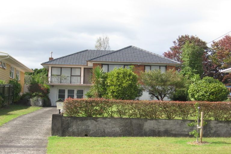 Photo of property in 20 Laura Street, Kelston, Auckland, 0602