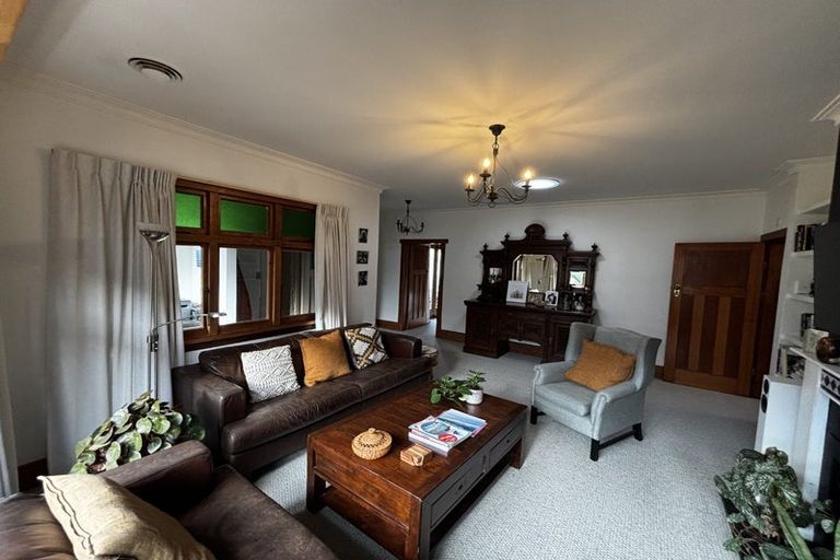 Photo of property in 22 Chilman Street, Strandon, New Plymouth, 4312