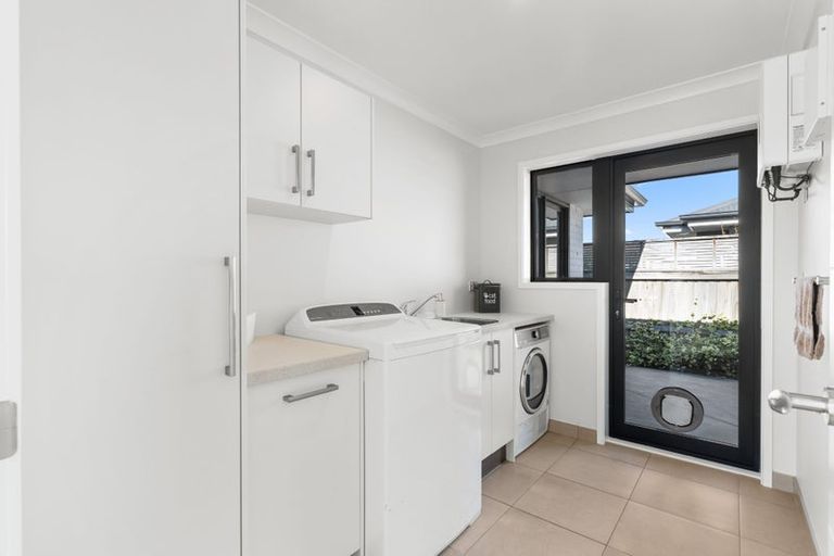 Photo of property in 9 Woodlaw Crescent, Prebbleton, 7604