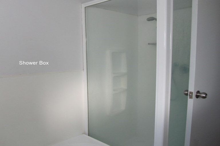 Photo of property in 120 Sunset Road, Unsworth Heights, Auckland, 0632