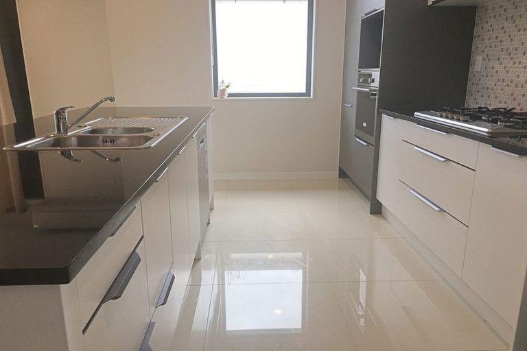 Photo of property in 18 Treestump Road, Takanini, 2112