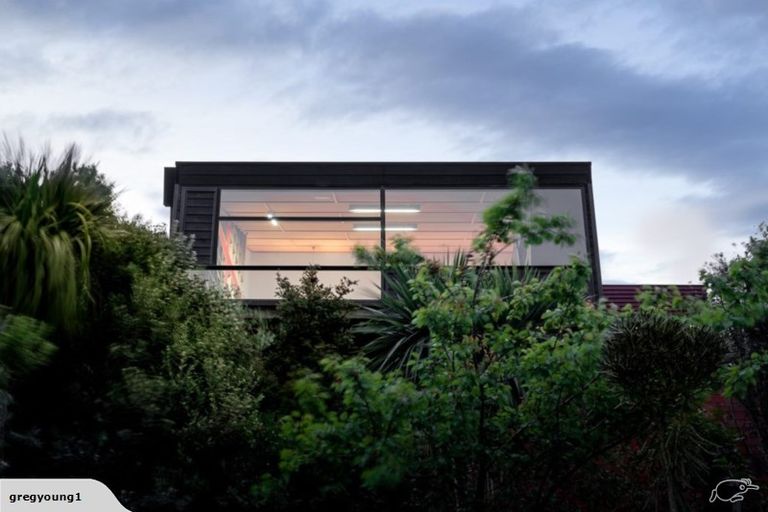 Photo of property in 6 Craigieburn Lane, Mount Pleasant, Christchurch, 8081