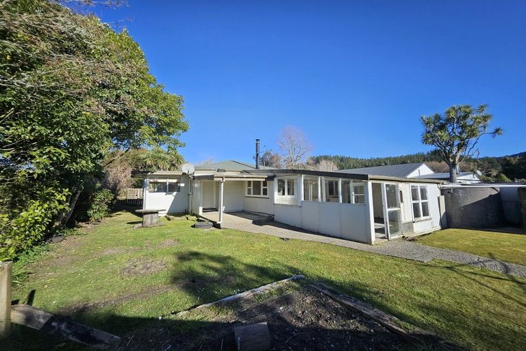 Photo of property in 433 Main Road, Kaiata, Greymouth, 7805