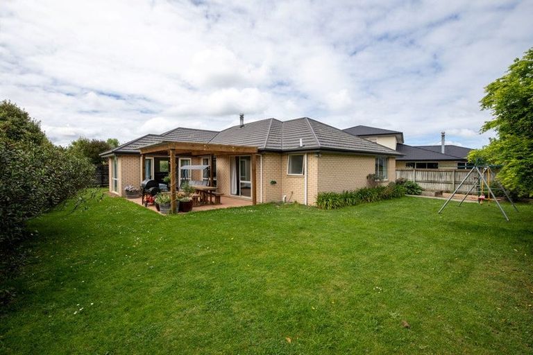 Photo of property in 21 Campion Place, Rolleston, 7614