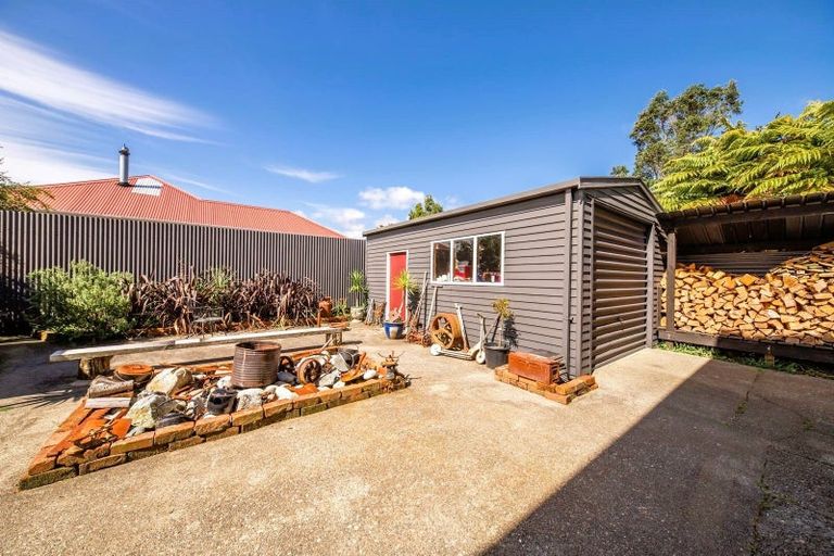 Photo of property in 27 Colvin Street, Westport, 7825