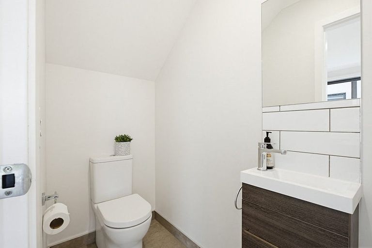 Photo of property in 13 Karearea Avenue, Kenepuru, Porirua, 5022