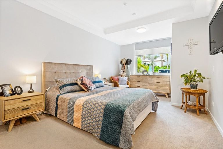 Photo of property in 219 Hibiscus Drive, Orewa, 0931