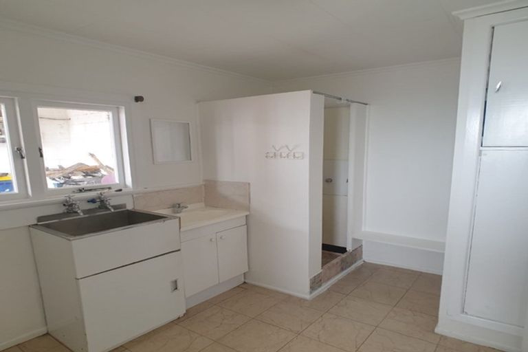 Photo of property in 40a/1 West Coast Road, Glen Eden, Auckland, 0602