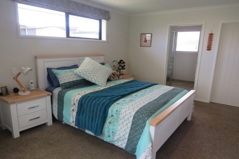 Photo of property in 46 Leeward Drive, Whitianga, 3510