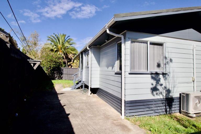 Photo of property in 64 Borich Road, Sunnyvale, Auckland, 0612