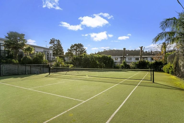 Photo of property in The Grange, 69/92 Bush Road, Albany, Auckland, 0632