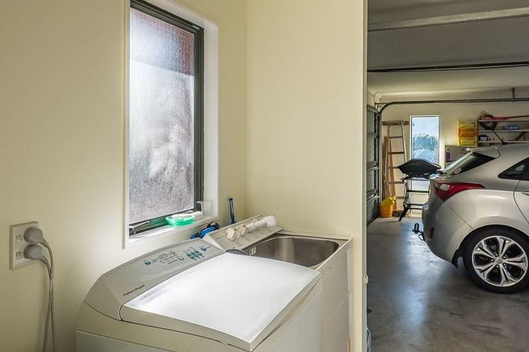 Photo of property in 11 Takahe Drive, Paraparaumu Beach, Paraparaumu, 5032