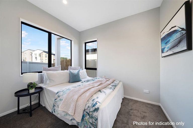 Photo of property in 40 Neretva Avenue, Massey, Auckland, 0614