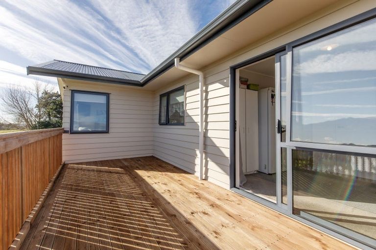 Photo of property in 1 Watts Street, Waipawa, 4210